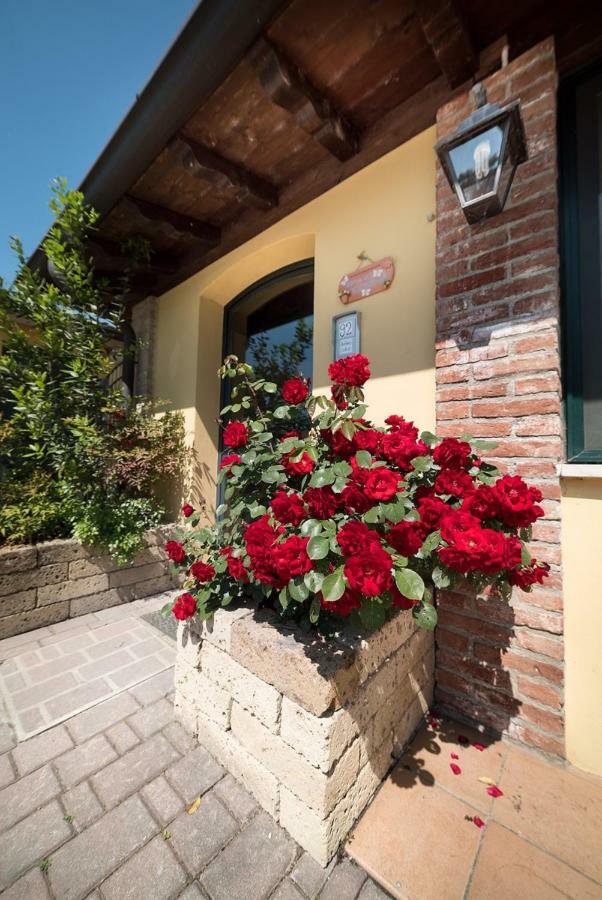 Rifugio San Lorenzo Bed and Breakfast Porto Mantovano Exterior foto
